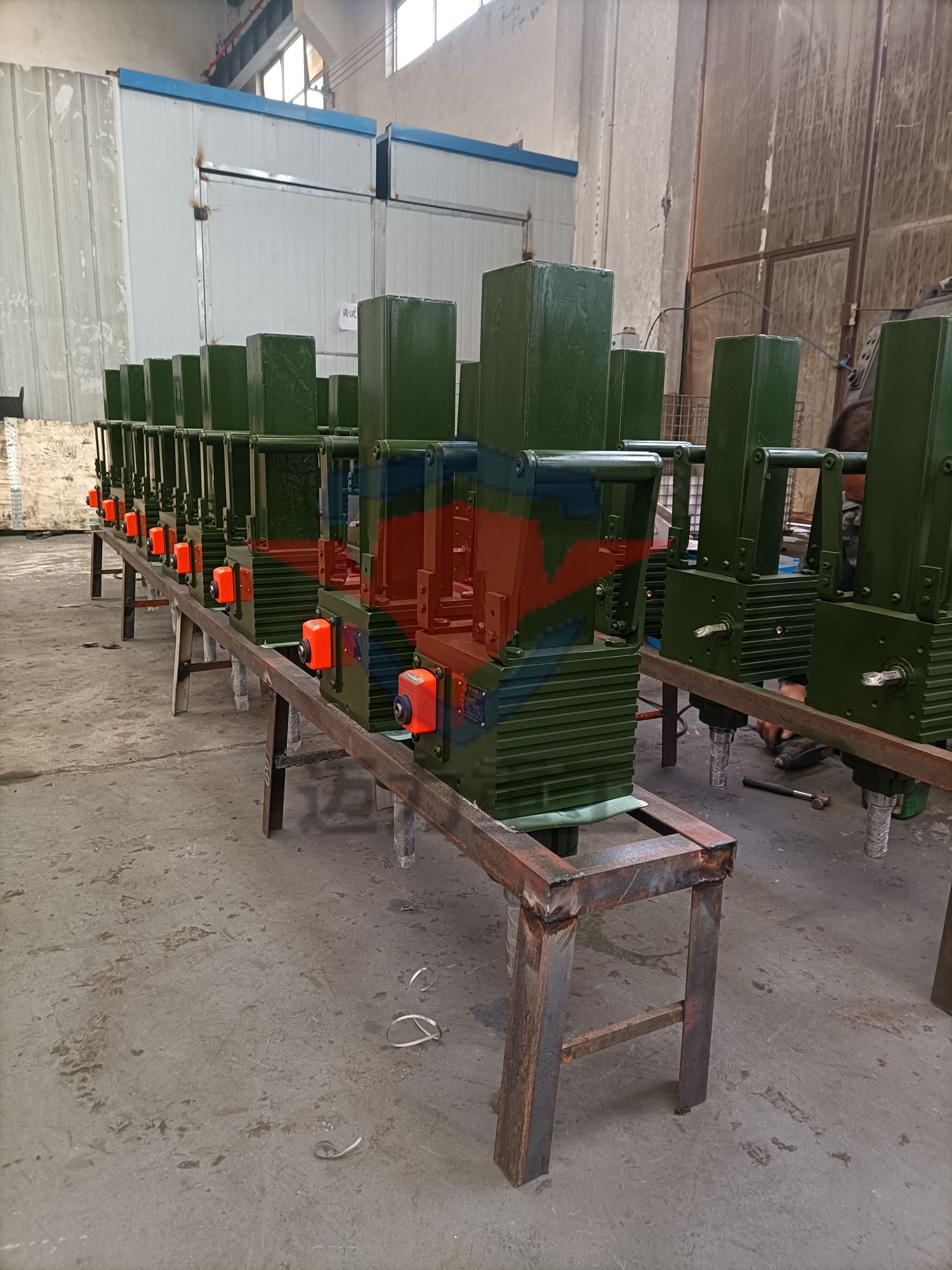 非標滾珠絲杠升降機